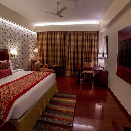 Ramada By Wyndham Jaipur Jaisinghpura Hotell Eksteriør bilde