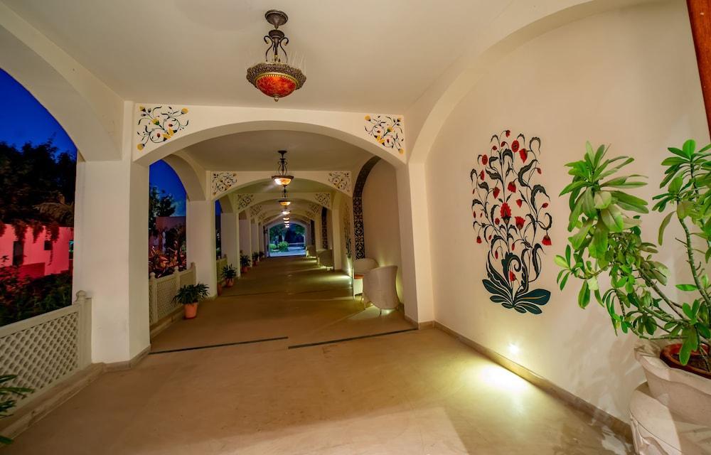 Ramada By Wyndham Jaipur Jaisinghpura Hotell Eksteriør bilde