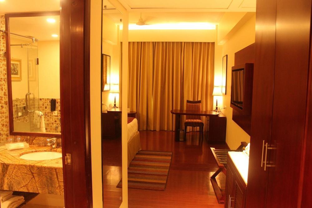Ramada By Wyndham Jaipur Jaisinghpura Hotell Eksteriør bilde