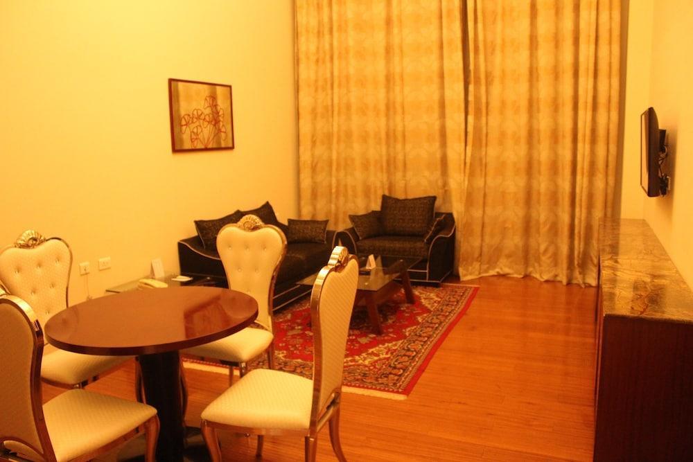 Ramada By Wyndham Jaipur Jaisinghpura Hotell Eksteriør bilde