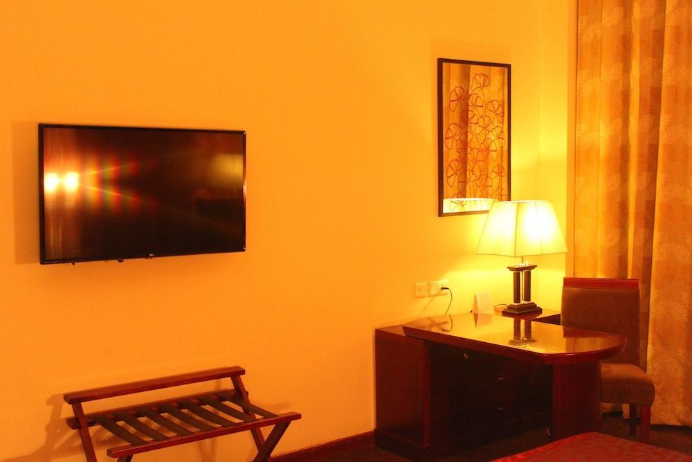 Ramada By Wyndham Jaipur Jaisinghpura Hotell Eksteriør bilde