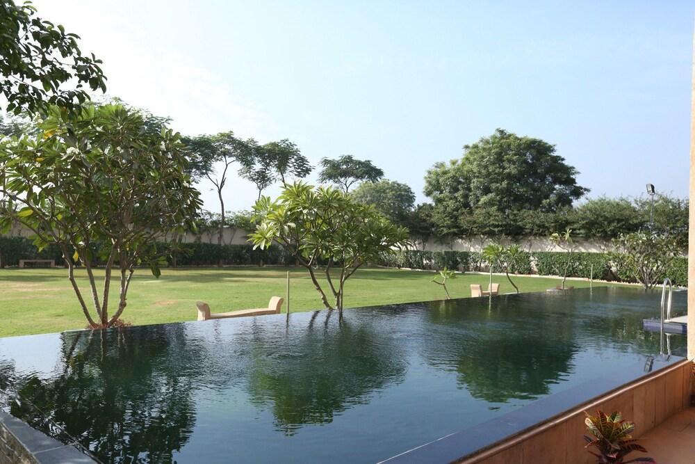 Ramada By Wyndham Jaipur Jaisinghpura Hotell Eksteriør bilde