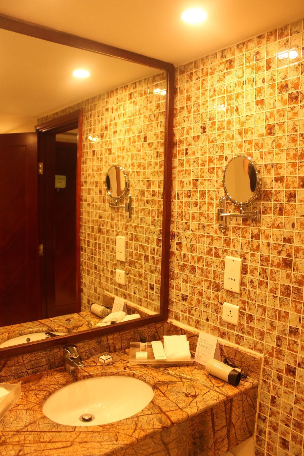 Ramada By Wyndham Jaipur Jaisinghpura Hotell Eksteriør bilde